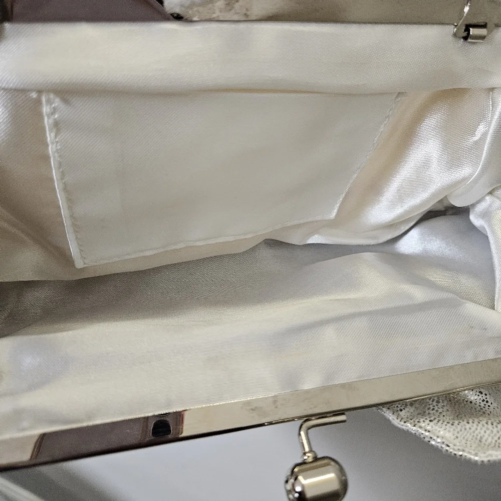 Elegant Silver Clutch Bag - Picture 10 of 13